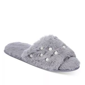 INC Women's Pearl Furry Grey Slide Boxed Slippers MED 7/8